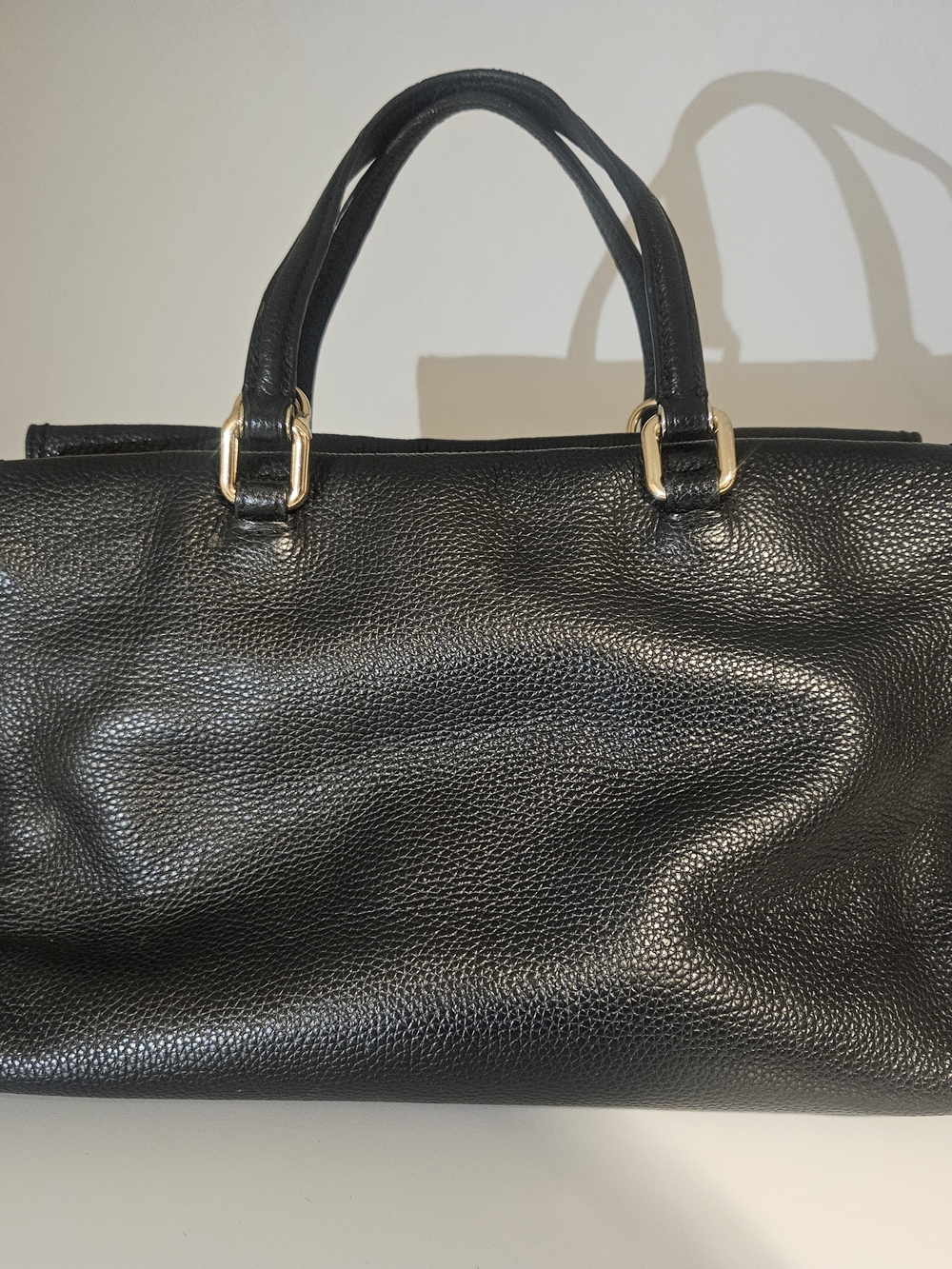 Coach Black Pebbled Leather Shoulder Bag with Gold Hardware - Picture 4 of 6